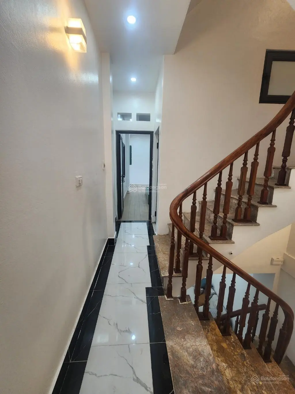 Bán NR ở Nguyễn Khoái, Thanh Trì, Hoàng Mai, HN, 38m2 5 Tầng 4 Ngủ Giá nhỉnh 5 Tỷ.