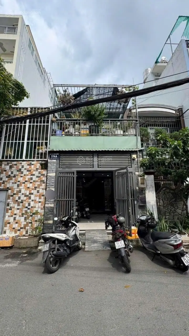 Nhà HXH 8m 1 trục cách 70m ra Phạm Văn Chiêu P8 4x16m 1 lầu đúc BTCT 2pn 2wc