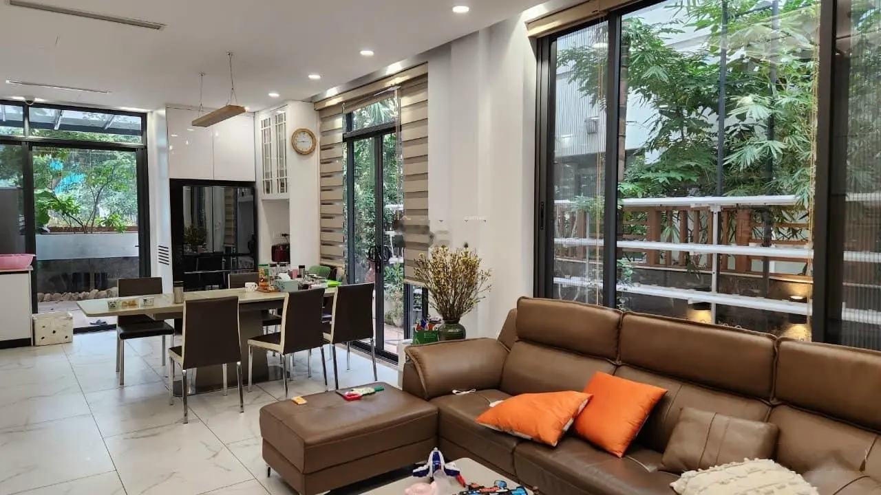 Chính chủ bán nhanh liền kề tại Vinhomes Thăng Long - Chỉ 16, x tỷ - rẻ nhất TT