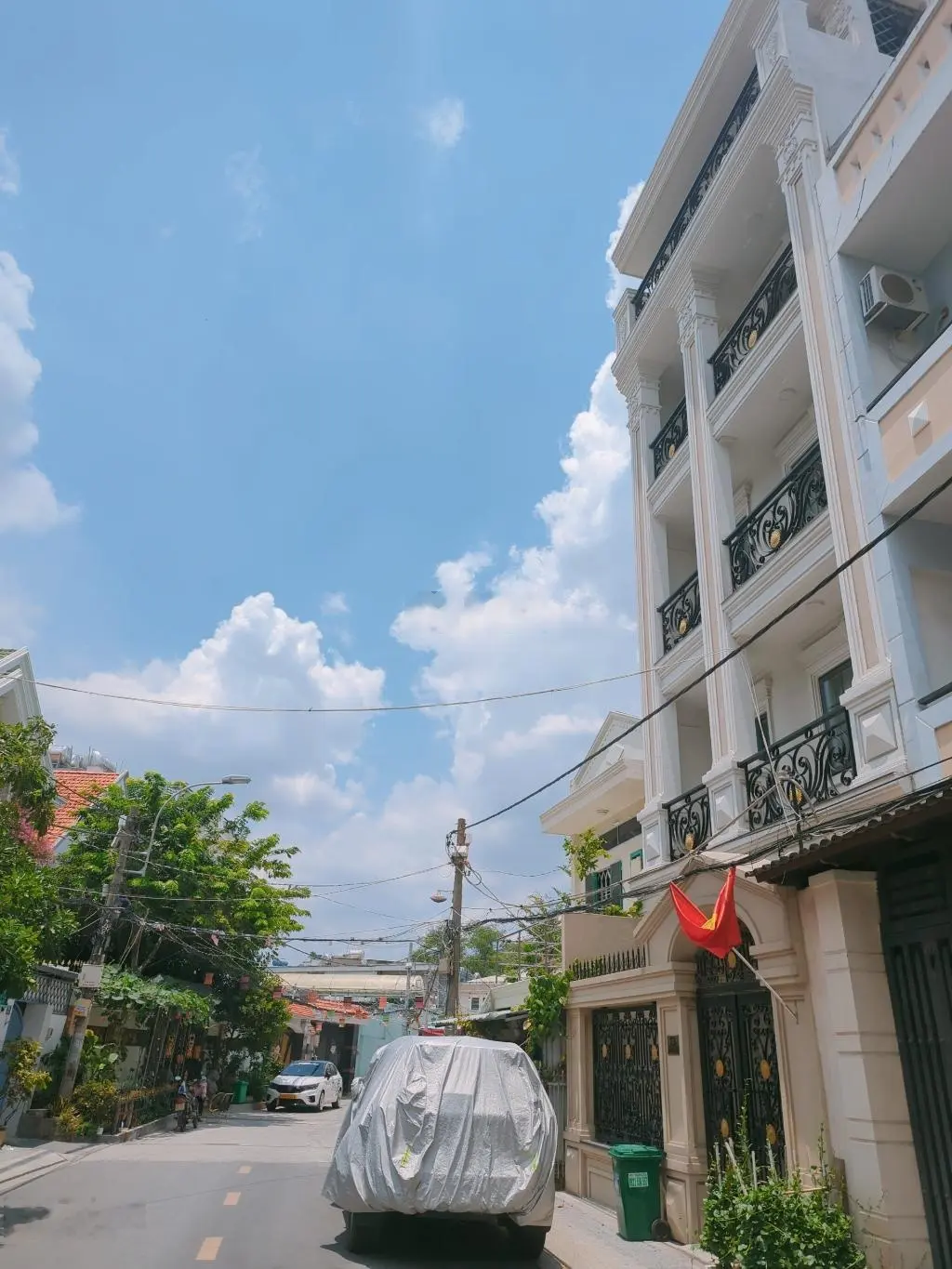 Nhà nát ngang 6.5m mặt tiền đường số Lâm Văn Bền, Quận 7, chỉ hơn 18 tỷ tt