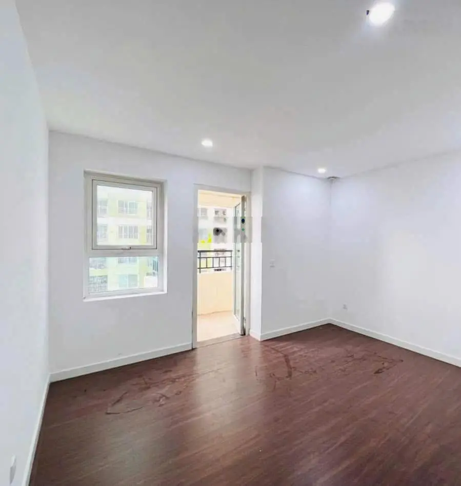 CĐT ra hàng căn 3 ngủ 130m2, tòa A, DA Hồ Gươm 102 Trần Phú, giá tốt. LH: 0912 824 ***