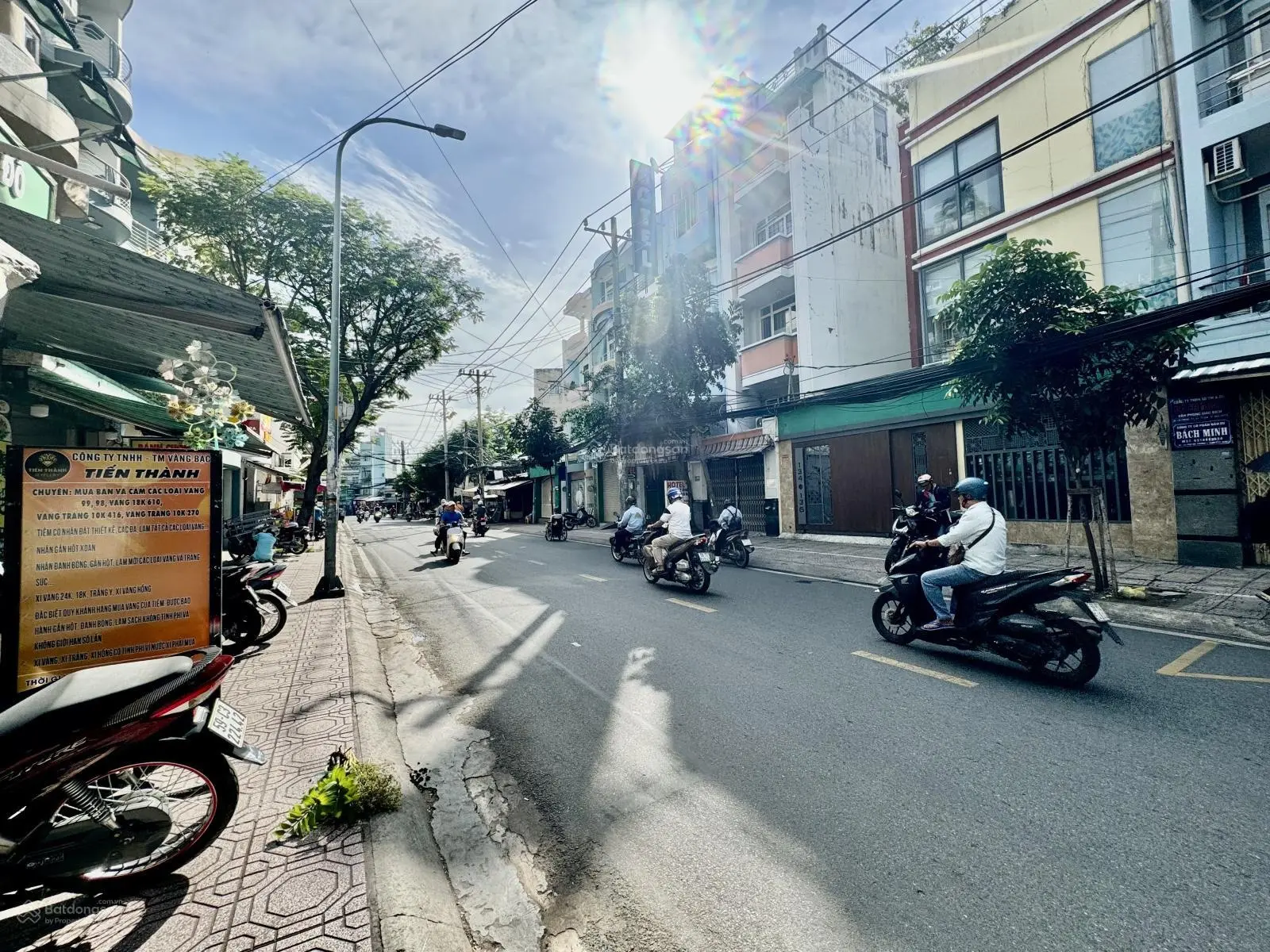 Bán nhà mặt tiền kinh doanh 25m đường Vĩnh Hội, Quận 4-duy nhất 1 căn sổ hồng đẹp chỉ 16,7t