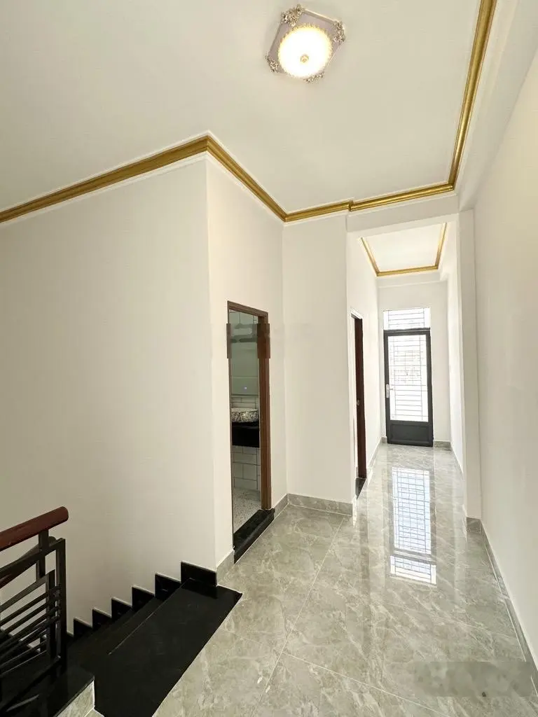Bán nhà 5 tầng HXH đường Thạch Lam, 82m2, nhỉnh 7tỷ (còn bớt)