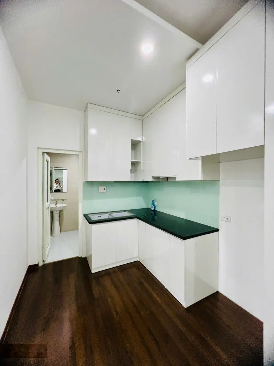 Bán căn hộ 2 phòng ngủ tại Võ Nguyên Giáp, Thanh Hóa. Diện tích 45m2. Liên hệ 0988 147 ***
