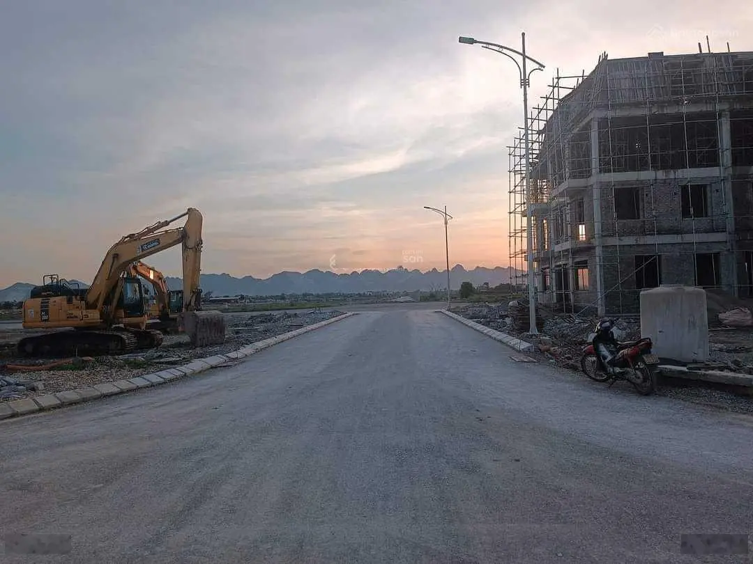 Đất nền dự án Hà Nam chỉ từ 1,5x tỷ sẵn sổ đỏ, mặt đường 68m, mặt tiền 10m, vỉa hè 10m cách KCN 3km