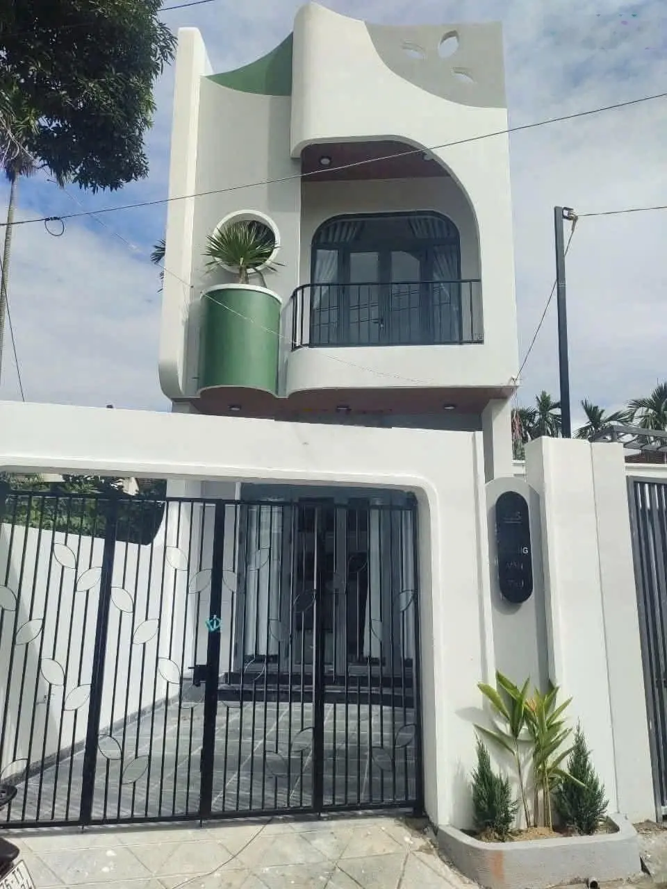 Bán nhà riêng mới 100% DT75m2 cách trường tiểu học Quảng Phú 100m giá 1,69tỷ thương lượng chính chủ