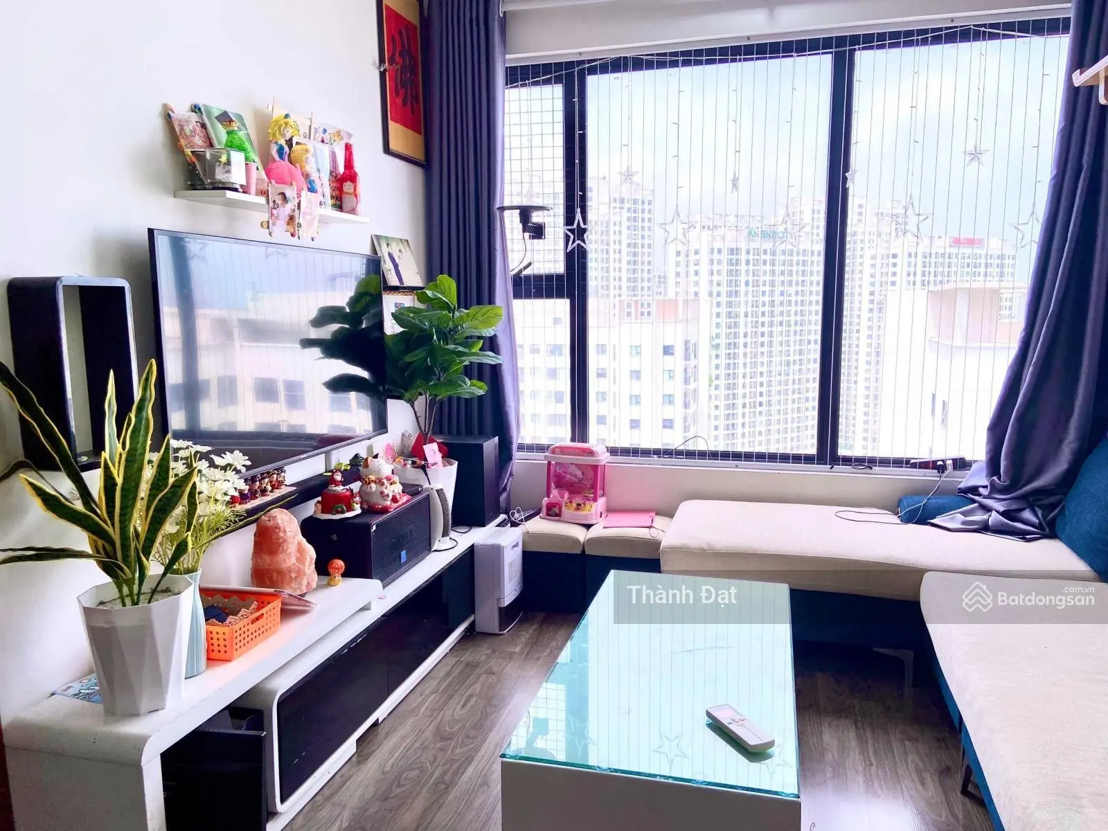 Bán chung cư Green Stars, Bắc Từ Liêm, HN. Tầng trung, 2PN, 2WC, 66,8m2 full nội thất, BC hướng mát