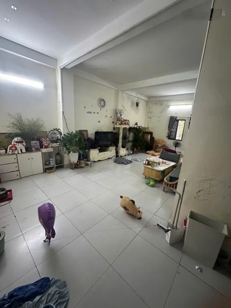 Chủ thiện chí bán giảm 800 triệu. Nhà Nghi Tàm ngõ to thông thoáng. 110m2 x 3 tầng