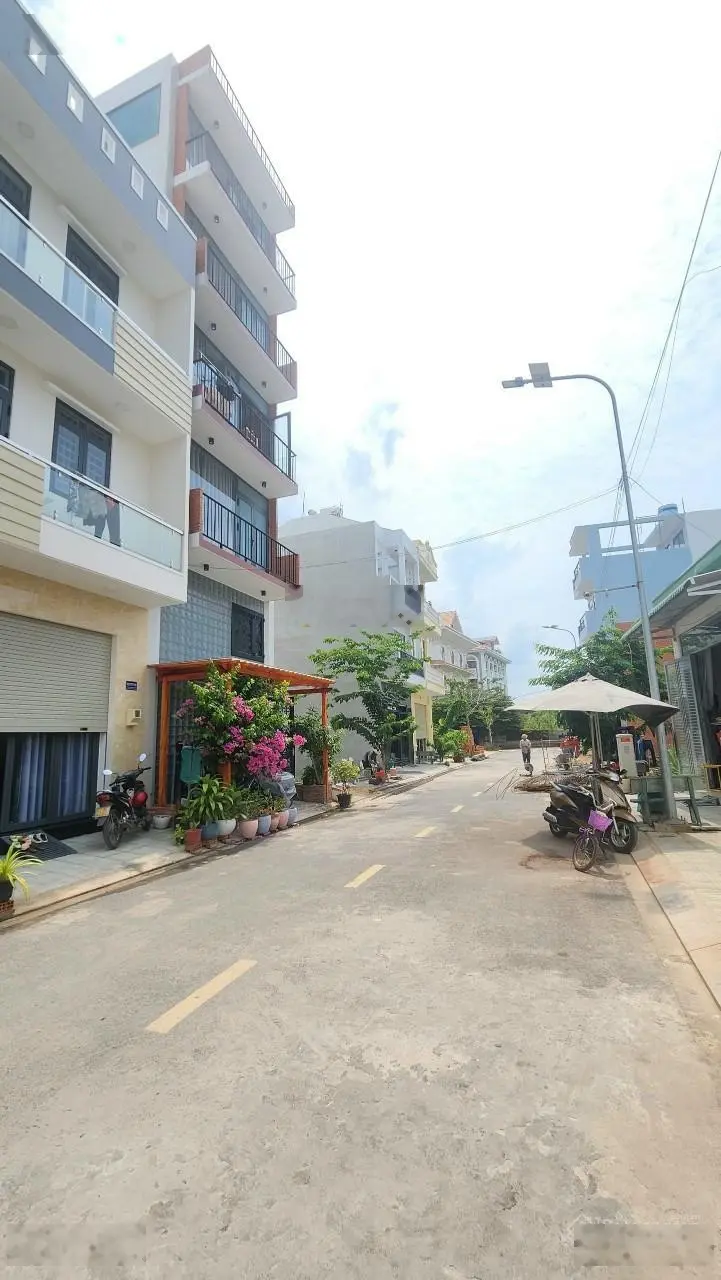 Đất đẹp 2 mặt tiền trước sau hẻm 12m khu vip Vườn Lài - ĐH Nguyễn Tất Thành DT 4.79m x 12m
