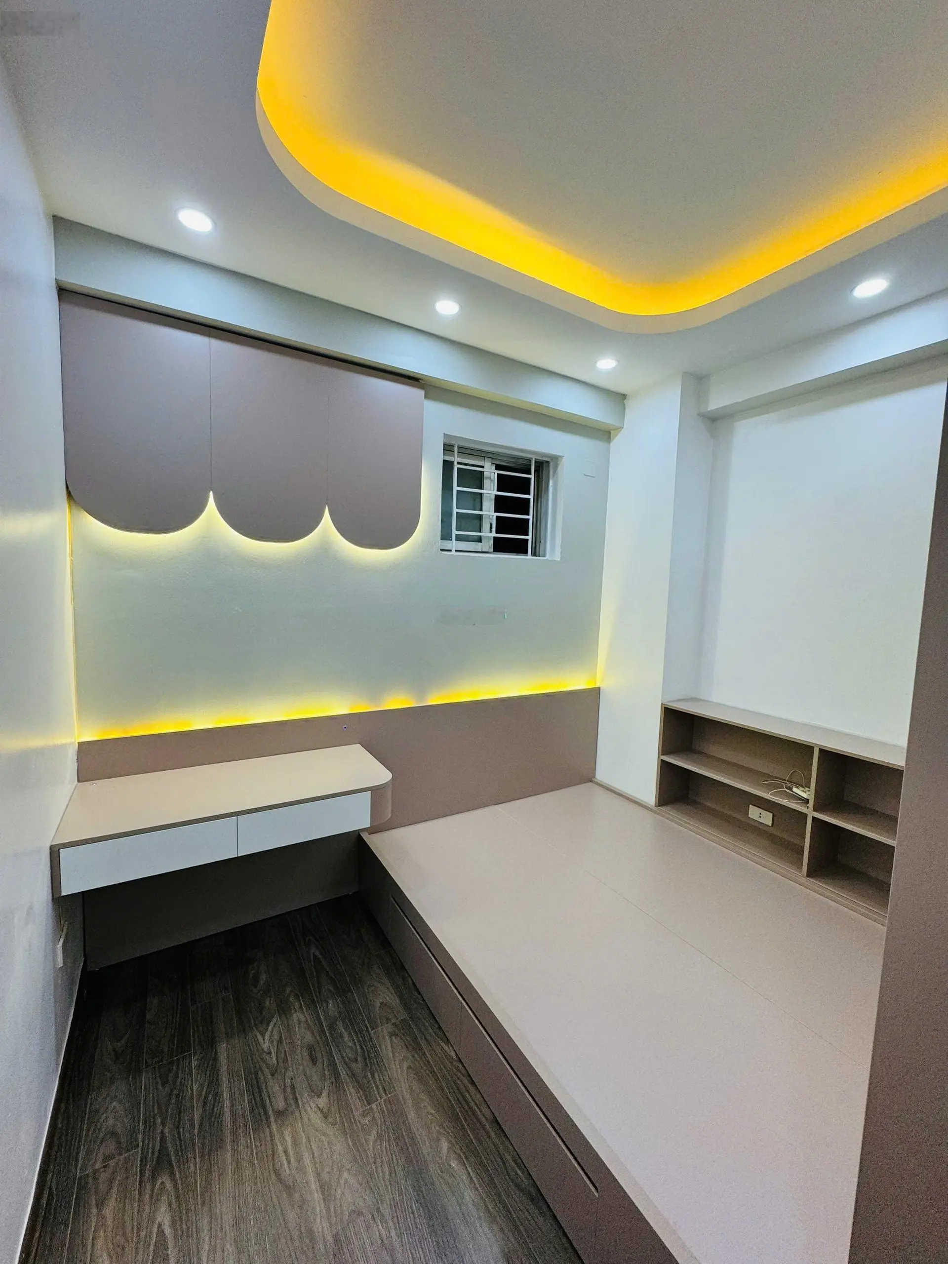 Bán căn góc 3 ngủ 2wc toà OCT2 - ĐN2 Bắc Linh Đàm. Diện tích: 83m thông thuỷ