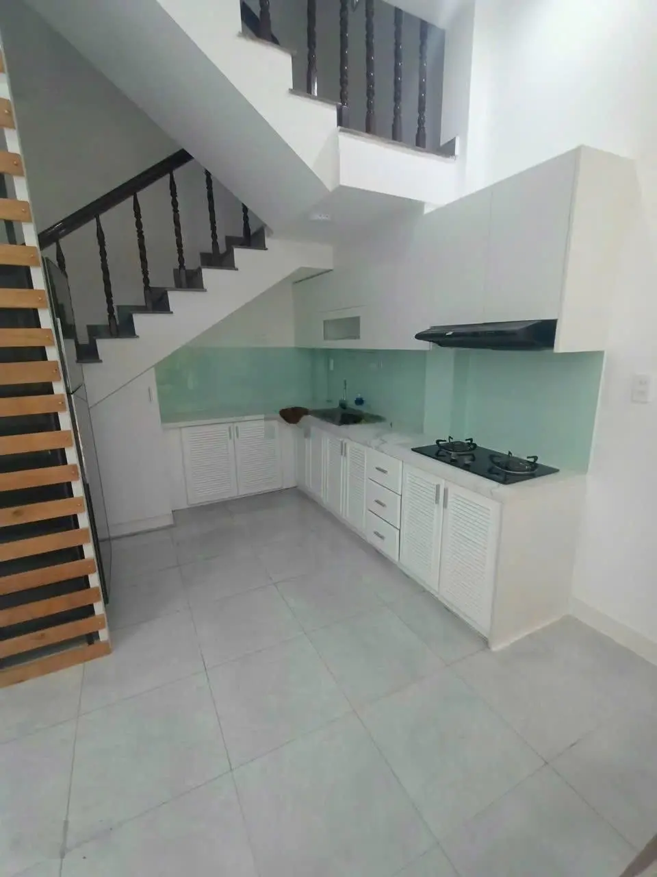 Giảm mạnh 2 tỷ gấp bán - Lê Văn Sỹ - Quận 3 - hẻm nhựa 6m oto ngủ nhà-ngang khủng 7m-4 tầng-12.4 tỷ