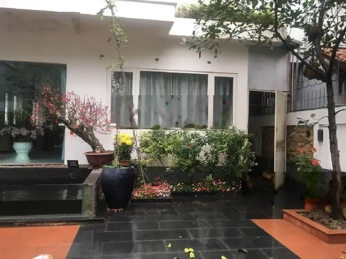 Biệt thự phong cách Châu Âu + lô góc đẹp nhất phố. Nhà hai cổng mặt. Phố Trần Thủ Độ