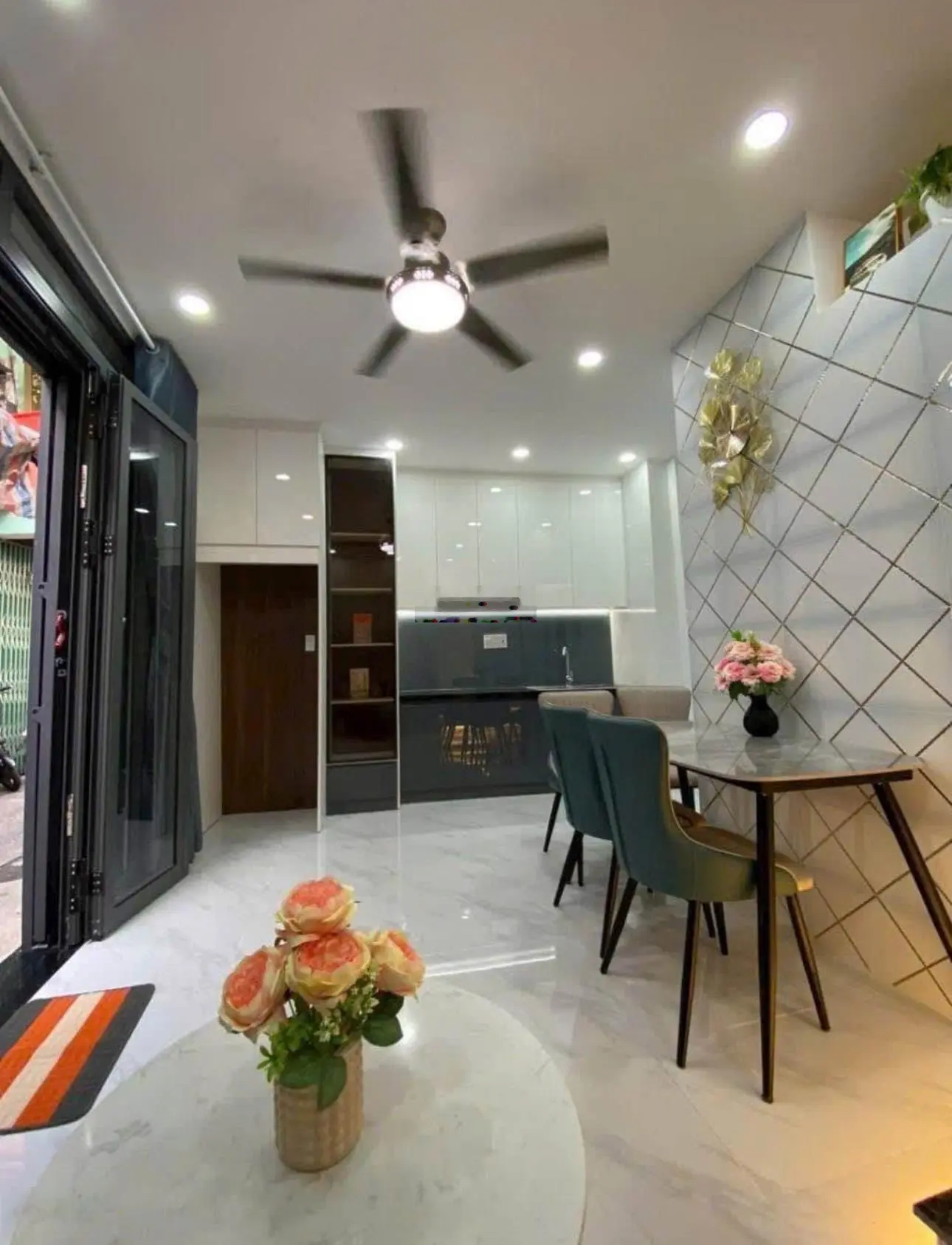Chú Thành về quê gửi bán nhà hẻm 3m đường Vĩnh Khánh, Phường 4, Quận 4, 76m2