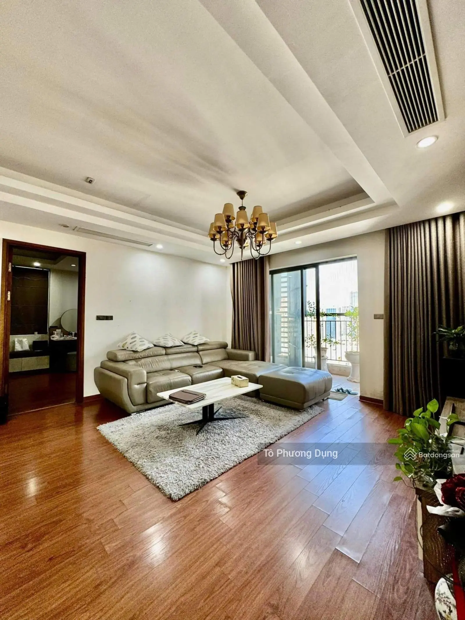 Bán căn góc CC Handiresco - 31 Lê Văn Lương - 4 pn - full nội thất - view triệu đô - LH 0844 866 ***