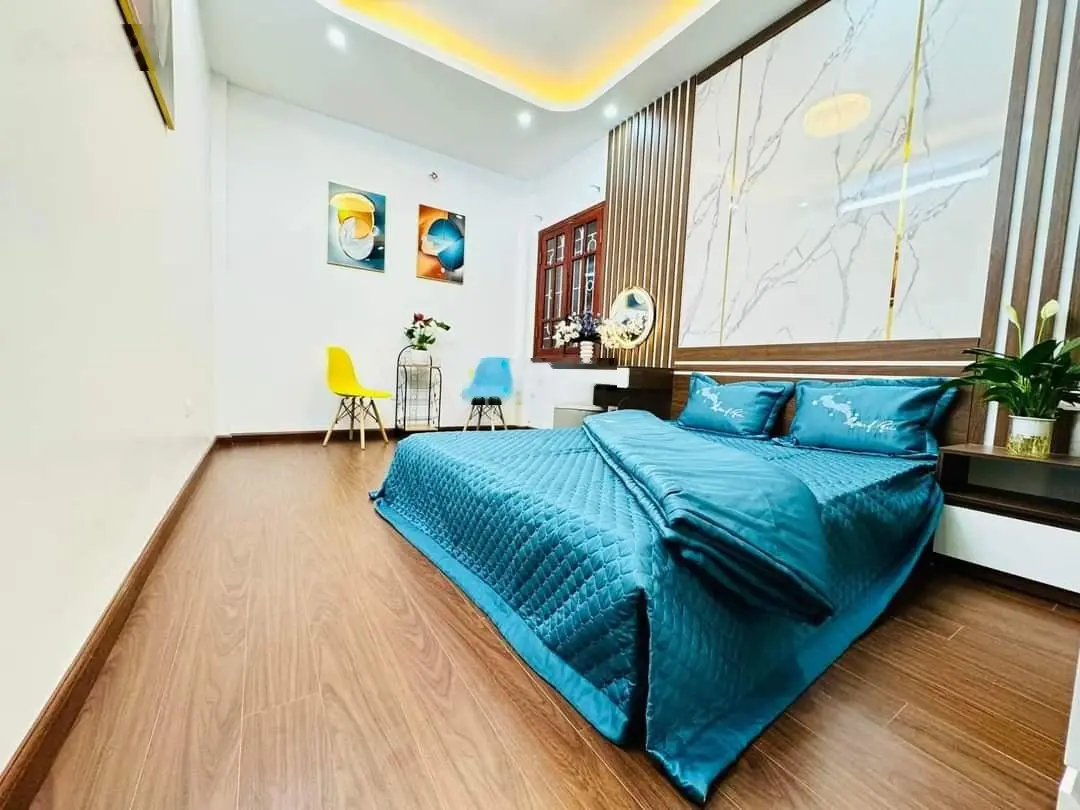 Bán Nhà 5 tầng phố Khương Trung, Thanh xuân, ngõ nông hơn 4 tỷ