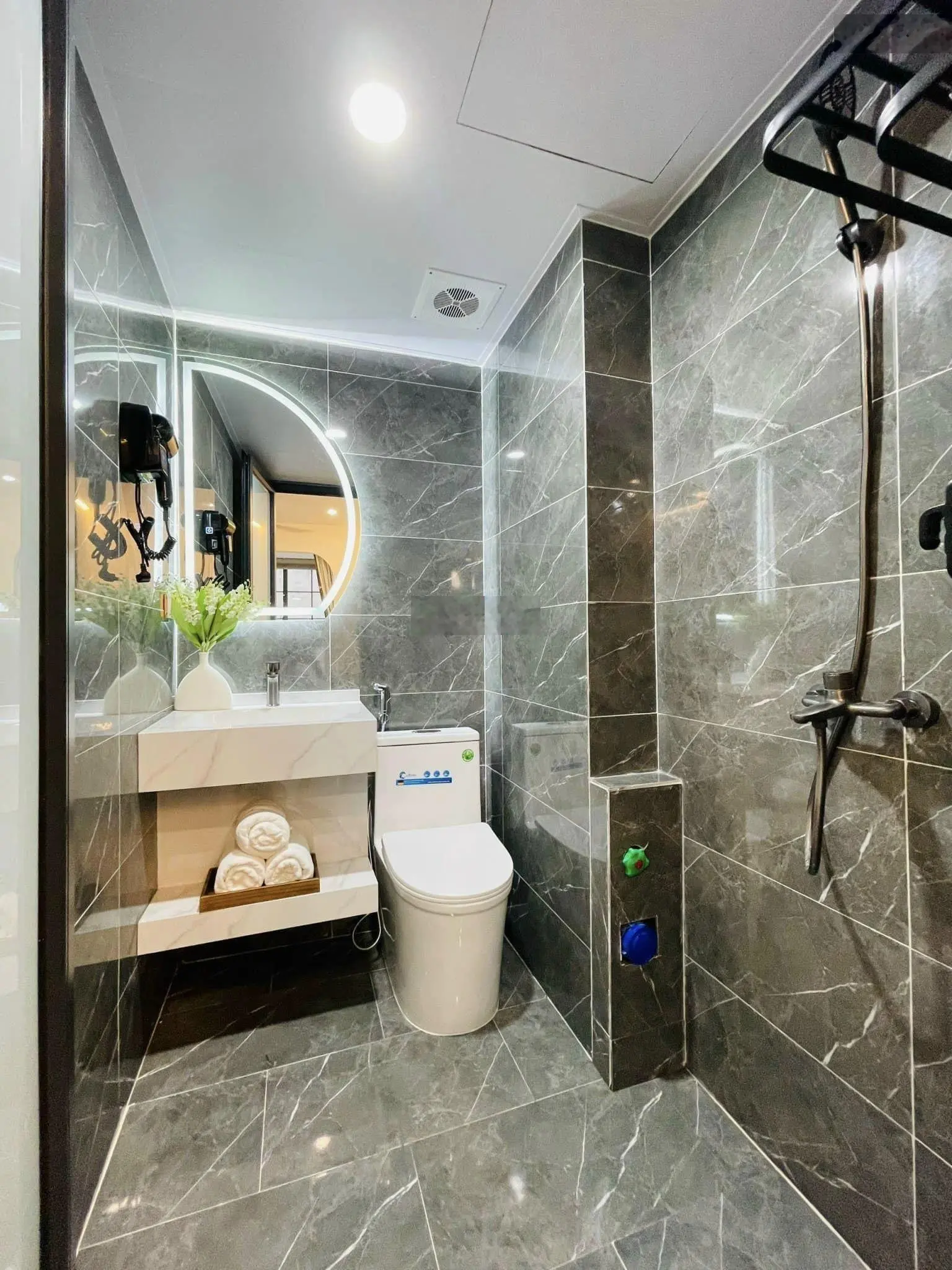 Lô góc, phố Trần Cung - ngay KĐT Nam Cường, 6 tầng, 8 phòng thu 30 tr/th 48m2 MT 5.5m 9 tỷ