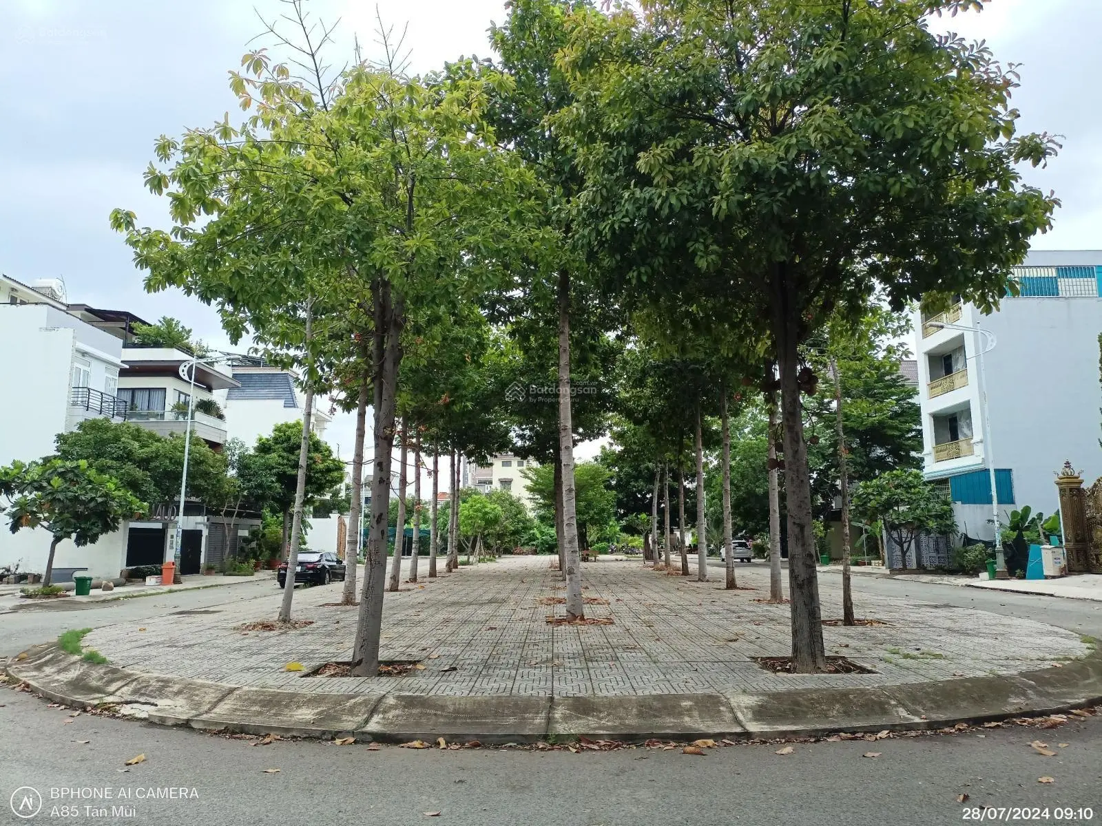 Biệt thự song lập 8x22m 176m2, một trệt 2 lầu, ST hướng Đông Nam, đối diện công viên đẹp 21,5 tỷ