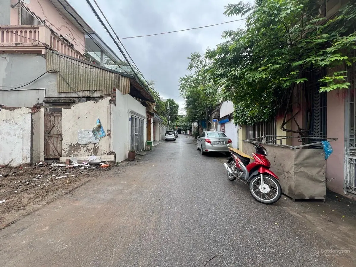 Bán mảnh đất Liên Mạc vỉa hè ôtô tránh nhỉnh 3 tỷ, LH Mr Duy 0979 376 ***
