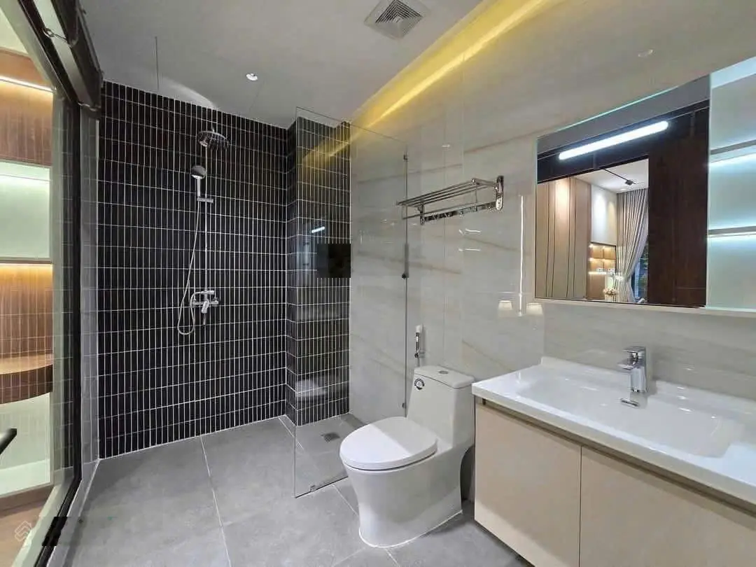 Bán nhà Trước Tết Đường Hồ Tùng Mậu, Hòa Minh, Nhiều Tiện Ích FULL Nội Thất Xịn Đẳng Cấp Giá 8ty89