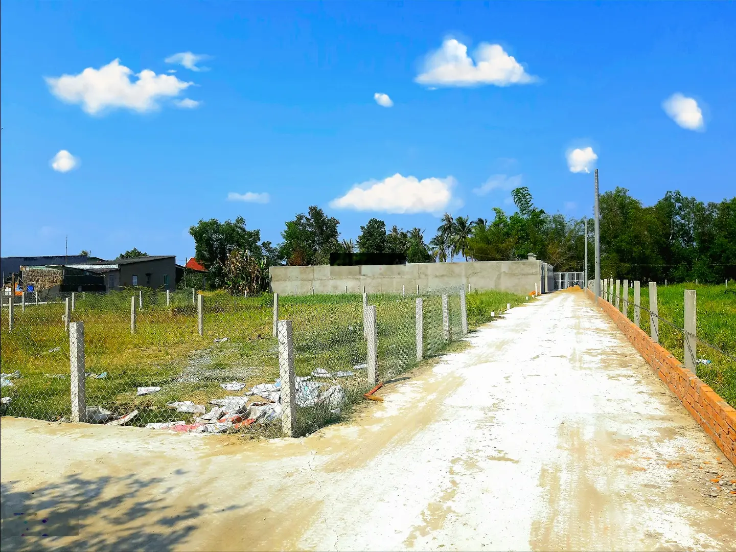 Bán gấp lô đất thổ 125m2 đường Nguyễn Thanh Tâm, thị trấn Cần Giuộc, giá rẻ 1,1 tỷ