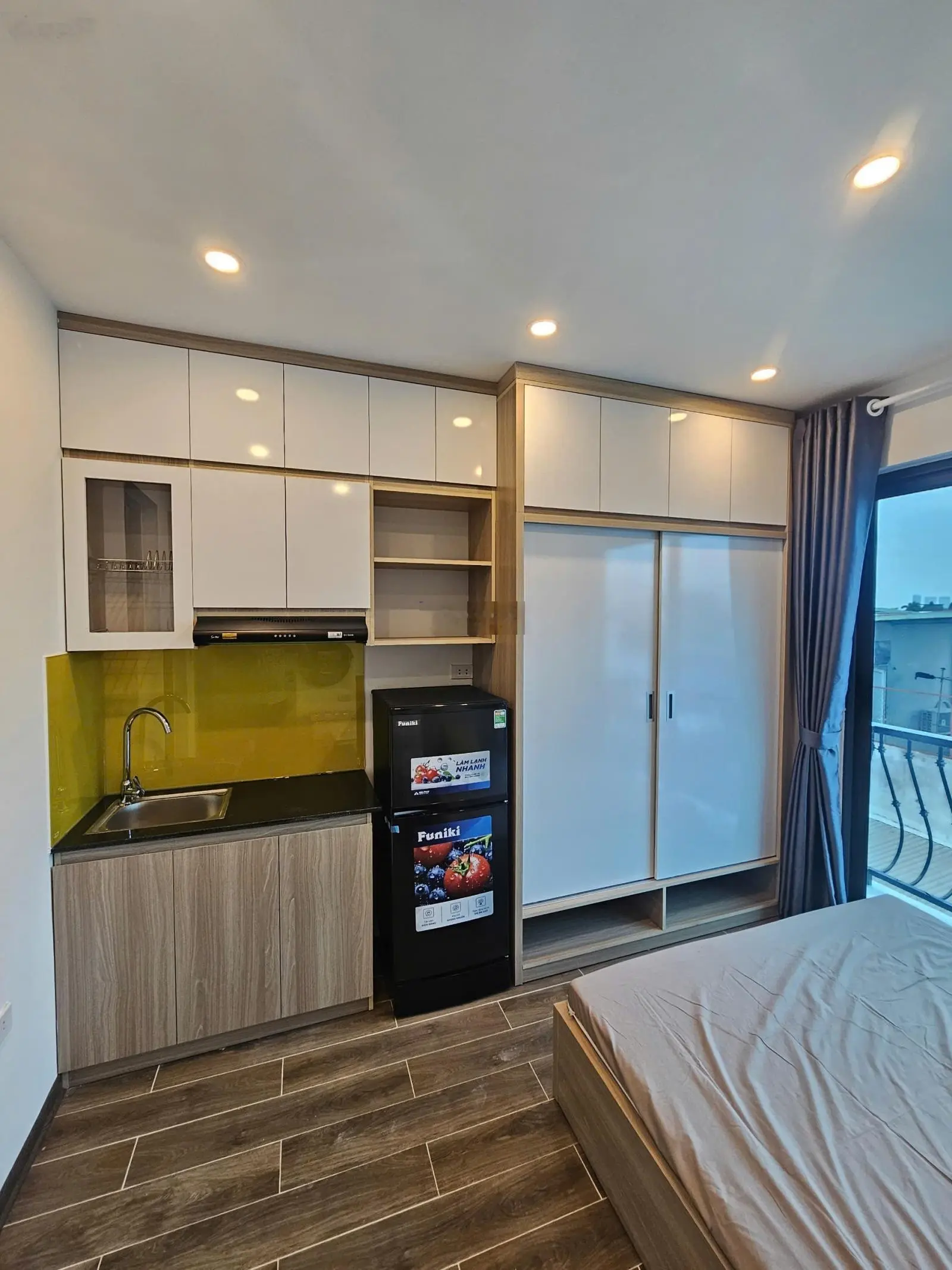 Cần bán gấp nhà dòng tiền cao phố Xuân Đỉnh 100m, 7T, lô góc, 28 P khép kín đủ đồ, thang máy giá tố