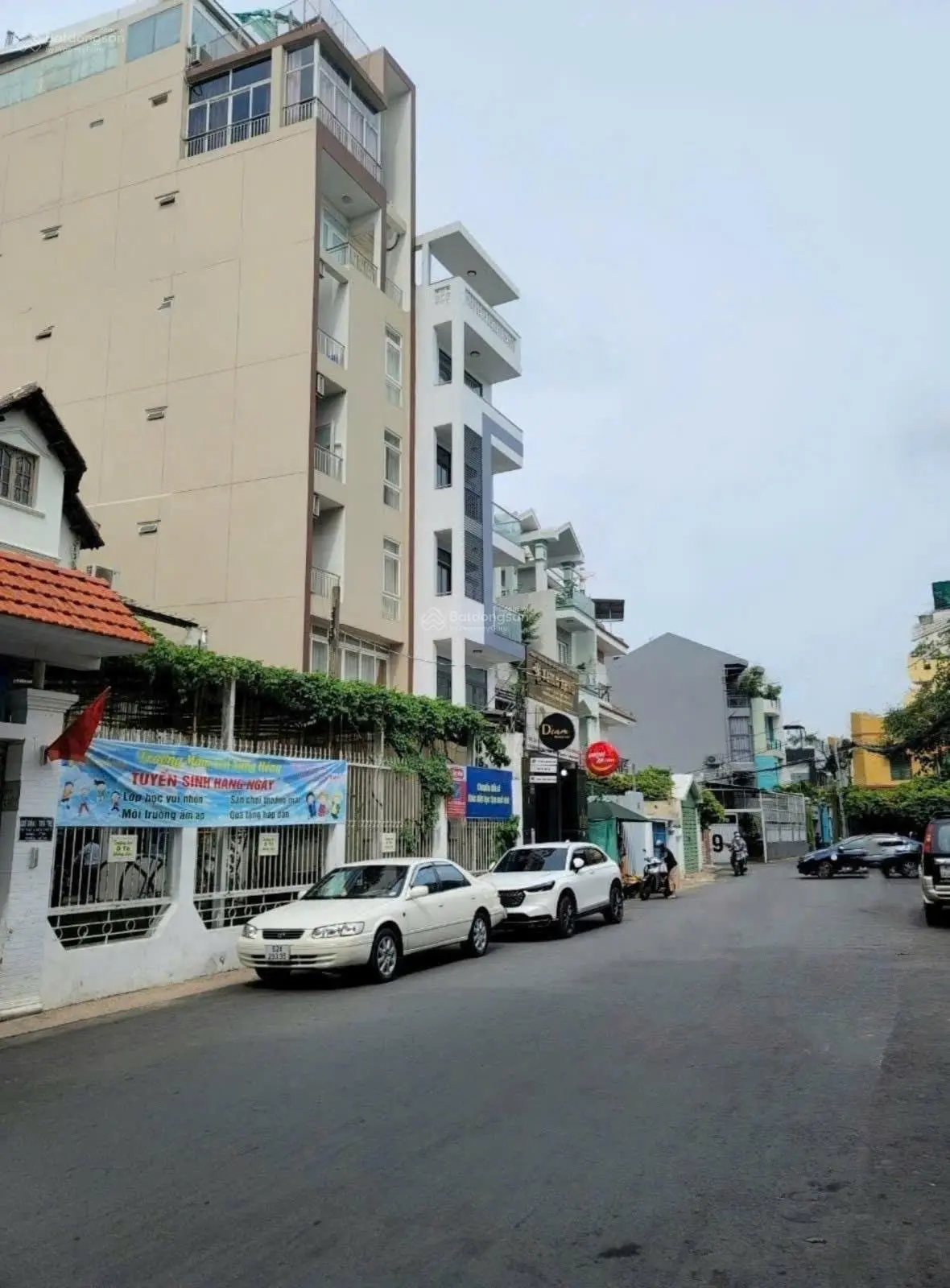Bán tòa CHDV Ung Văn Khiêm P25, 260m2(13x20) 7 lầu, 74 phòng thu nhập 4.1 tỷ, hẻm 8m, giá rất mềm