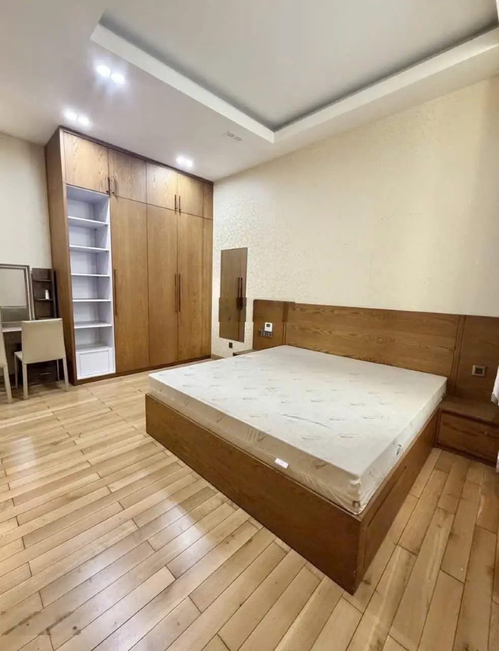 Cần Bán Nhà Đường Lê Đại Hành, Quận 11 86m², 4PN, Pháp Lý Chuẩn, Giá 20 Tỷ tl