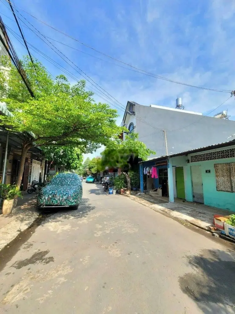 Bán nhà 2 mặt tiền giá 2,8 tỷ, diện tích 78 m2, tại Dĩ An, Bình Dương