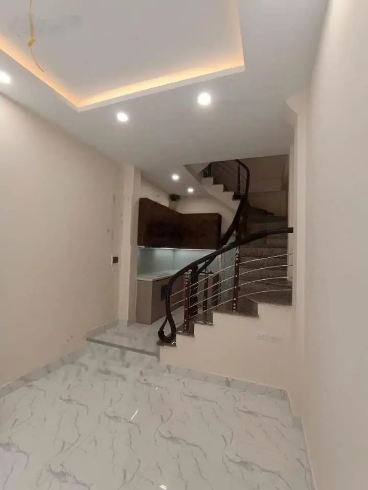 Hot, ô tô đỗ cửa PHƯƠNG MAI-ĐỐNG ĐA-HÀ NỘI, DT: 54m2 x 4 Tầng-MT: 8m / Giá: 10,2 Tỷ