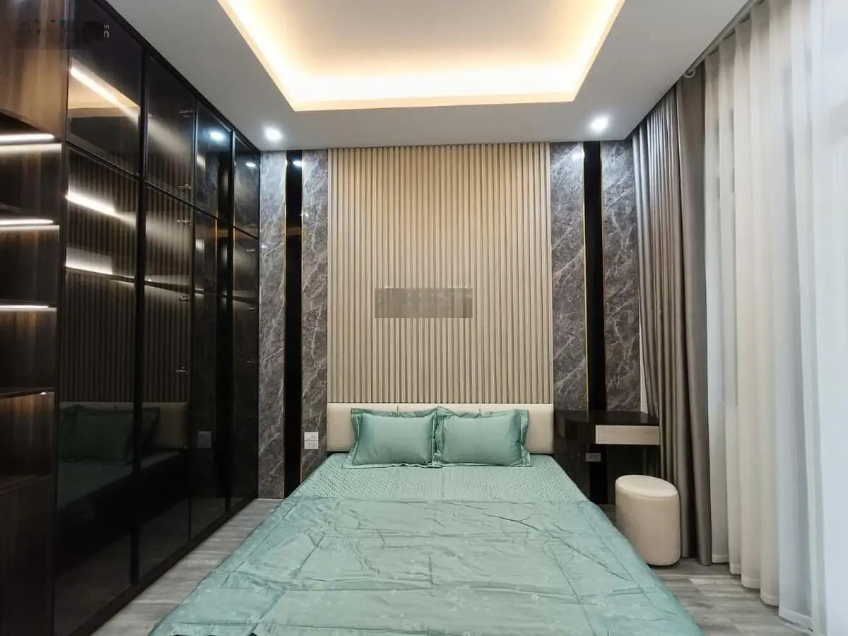 Bán nhà Hoàng Cầu Đống Đa lô góc 3 thoáng,ngõ thông ,ô tô đỗ cửa dòng tiền đỉnh 60m2/5T/5.5MT 14ty