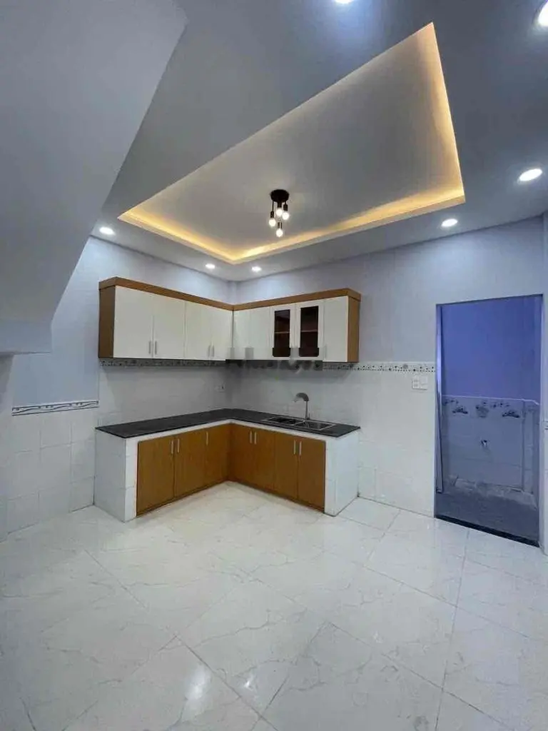 Mặt Tiền KD 4x15m 1 lầu gần Chợ Chó : Tô ký