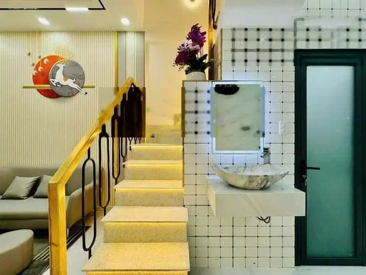 BÁN NHÀ,GIÁ RẺ,NHÀ ĐẸP! hẻm xe hơi Đ.Lê Thị Bạch Cát,Quận 11,Giá:1tỷ970,DT:35,5m2.SHR.LH:0906 527 ***