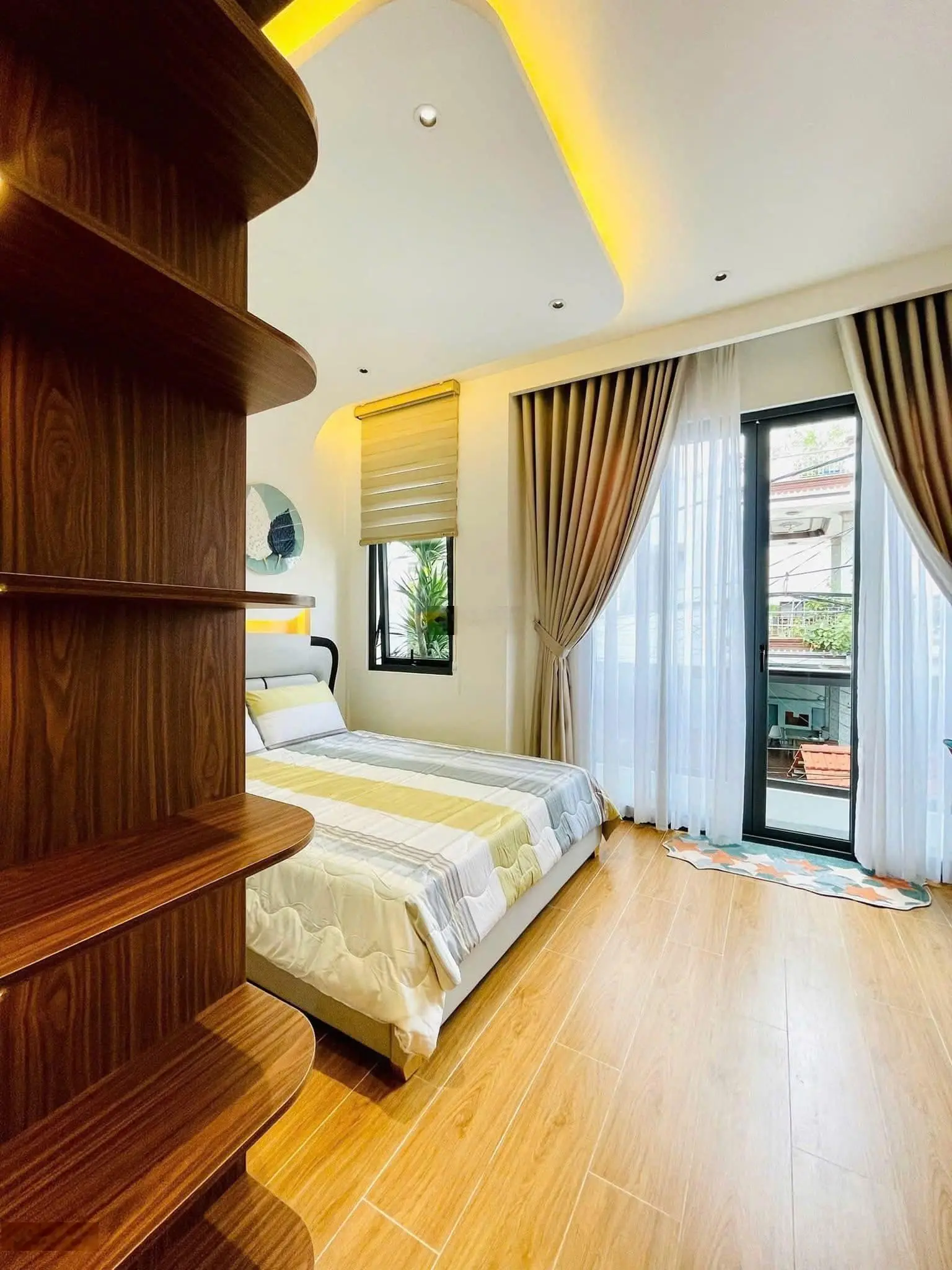 Cần tiền, bán gấp, nhà Quận 2 Nguyễn Văn Kỉnh, 60m2 (4PN 5WC), Hẻm 5m, SHR, Chuẩn Pháp Lí
