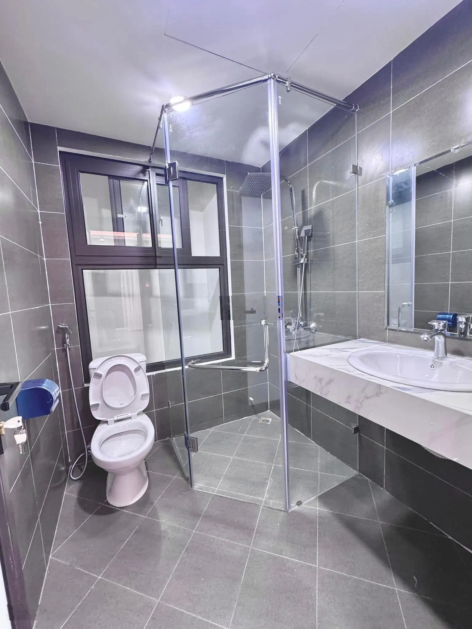 Nhà phố Yên Hoà 34m2 * 5 tầng mới, ngõ rộng thoáng, gần phố 7.6 tỷ