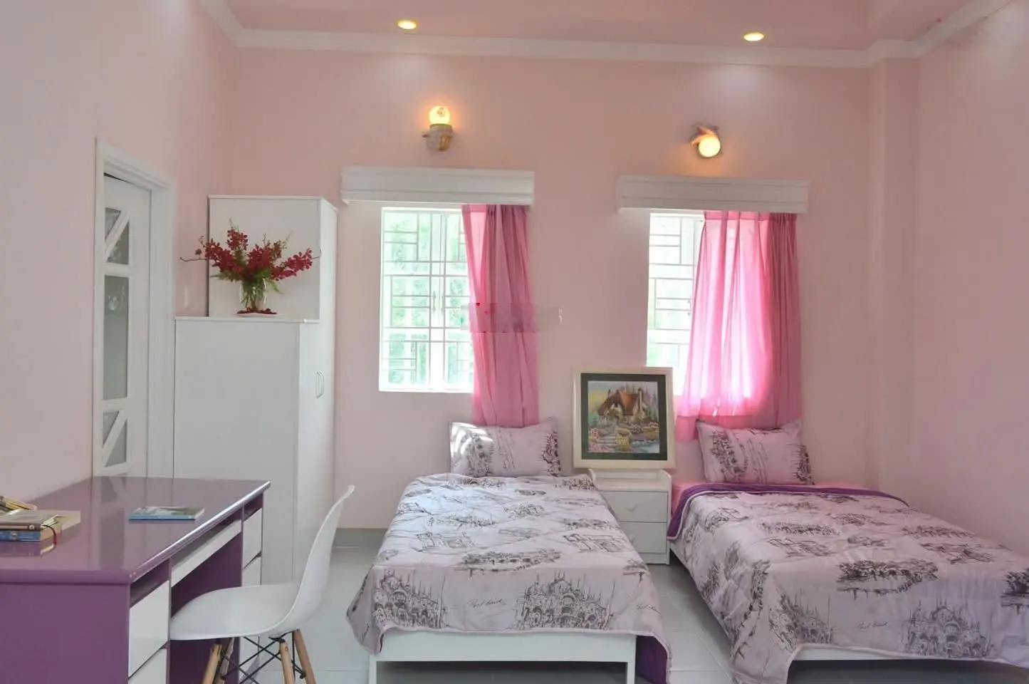 Bán CHDV lô góc 4 tầng mới đẹp , hẻm nhựa xe hơi vivu Tôn Thất Tùng Q1