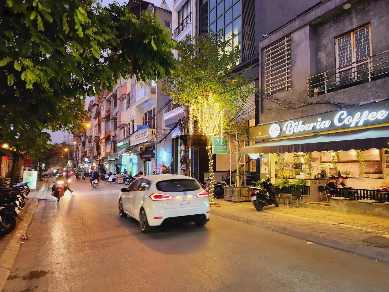 Hot 1.0.2 !!! 360tr/m2 ngõ to hơn phố khu vip - ba đình -100m2 - mt 7.5m -vỉa hè - ôtô tránh