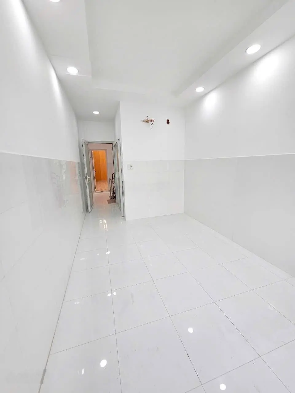 HH 60 triệu bán căn góc mặt tiền 357 Hậu Giang, P11, Q6, sát bên chung cư Him Lam