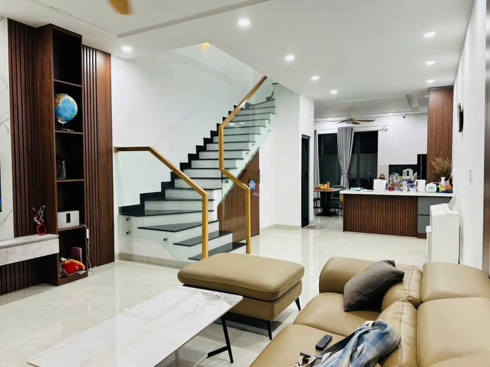 Bán nhà 3 tầng mới KĐT Mỹ Gia An Khánh full nội thất cao cấp.