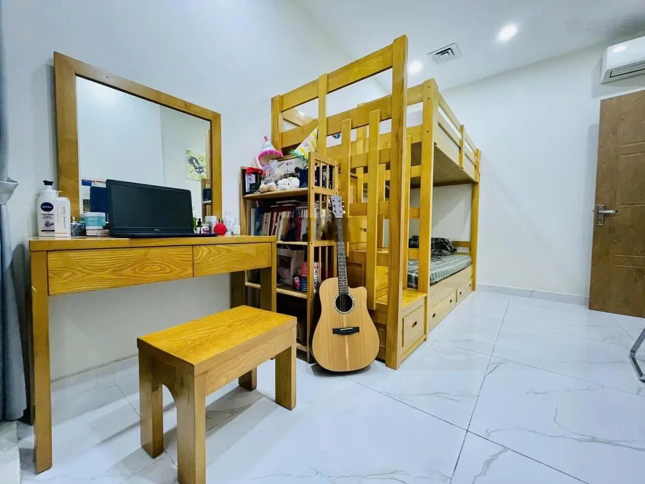 2 ngủ 2 vệ sinh đẹp nhất rẻ nhất Hà Đông để lại toàn bộ nội thất vào được ngay, view cực kỳ thoáng