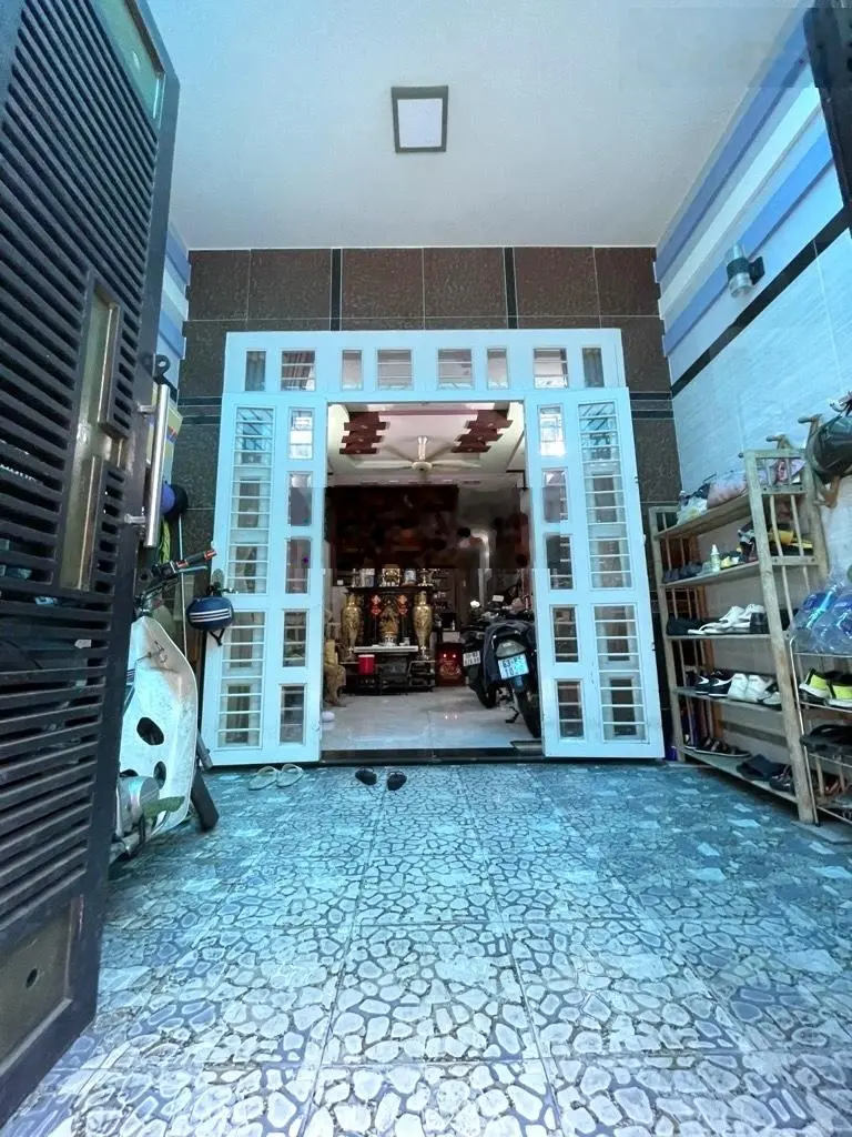 Nhà gần sân bay HXH vào nhà 64m2 4 tầng nhỉnh 8 tỷ
