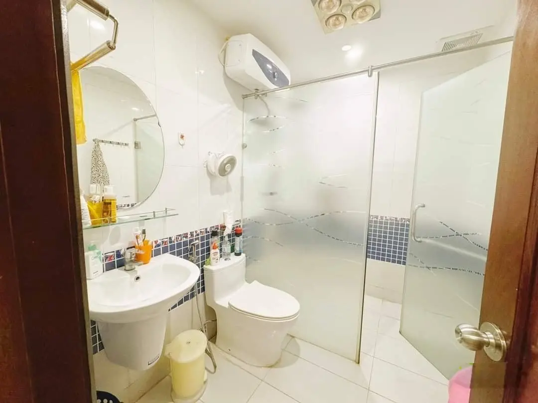 Hot, ĐƯỜNG LÁNG-ĐỐNG ĐA-HÀ NỘI, DT: 68/49m2 x 6 Tầng-MT:4,2m / Giá: 9,25 Tỷ