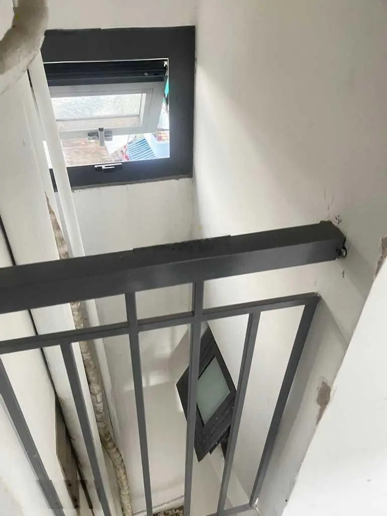 Ngộp bank 7 tỷ bán gấp giá mặt Tiền Cao Thắng - Giáp Q, Q1 - 5.6x11m 14 CHDV - dòng tiền 90tr/th
