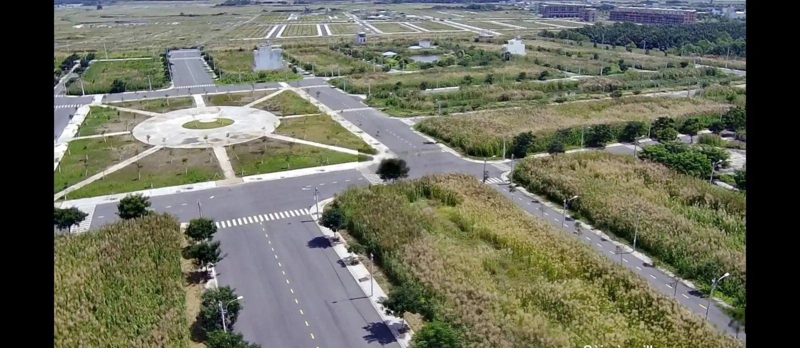 Bán nhanh lô đất thổ cư - xây dựng được ngay - tọa lạc đường số 15 KDC sài Gòn Village