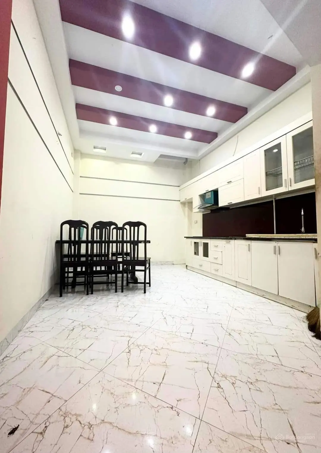 Bán nhà cầu giấy mặt ngõ ô tô thông thoáng - vỉa hè kinh doanh sầm uất - 46m - 5tầng - 13 tỷ