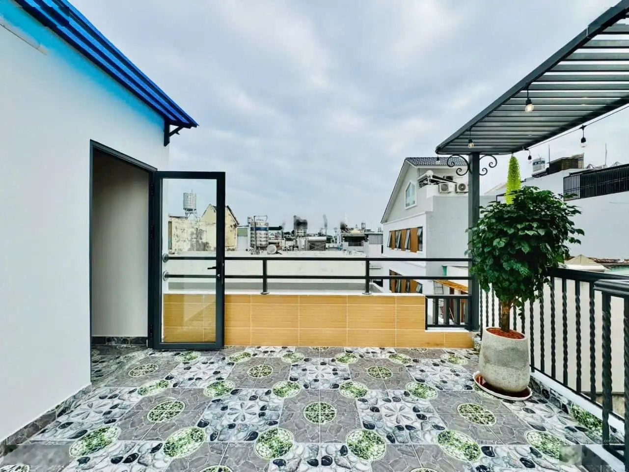 Bán nhà giá ngợp KDC Vĩnh Phú 2, Tp Thuận An. Kết cấu 1tr2l, giá 3.01 tỷ, sổ hồng sẵn