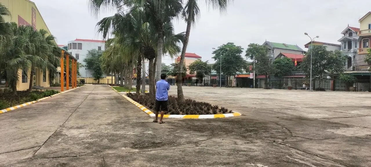 Bán nhà máy 28.000 m2, có sẵn xưởng cho thuê 450 triệu môt tháng, tại trung tâm Phú Xuyên, Hà Nội