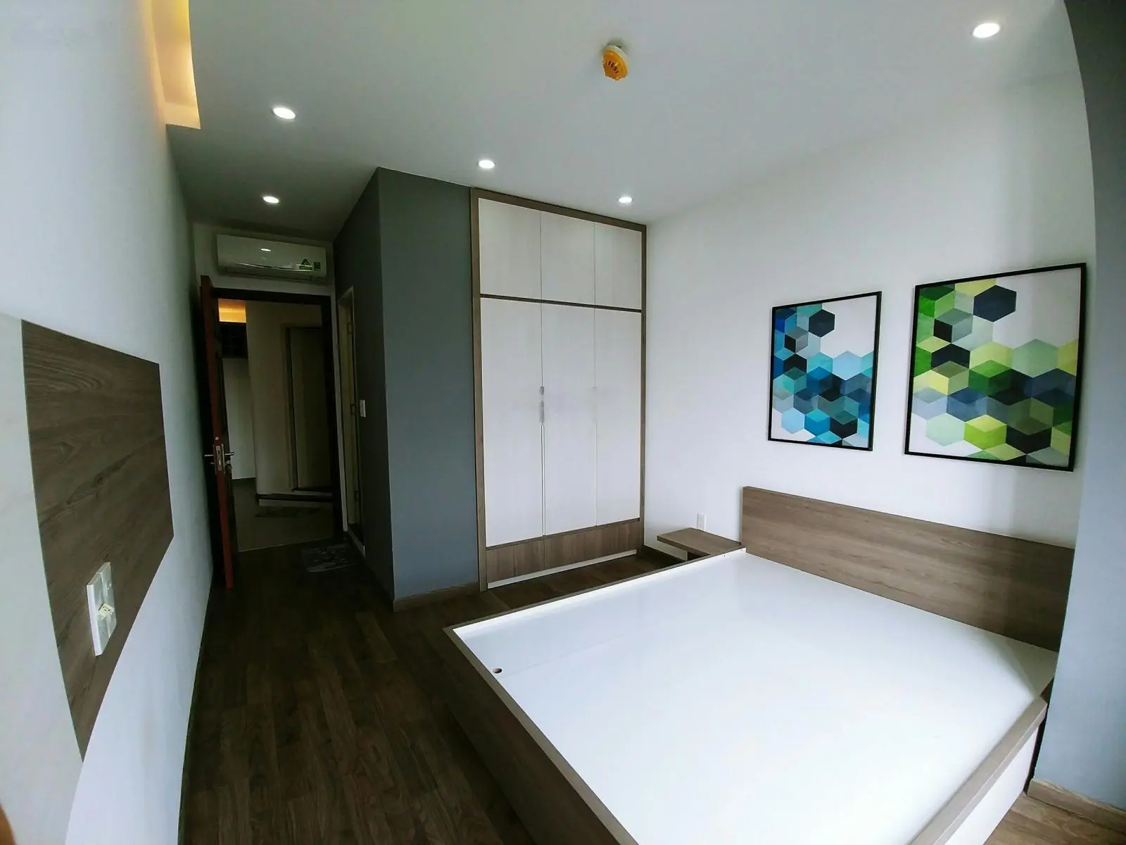 [ BÁN HOẶC CHO THUÊ ] căn DT 86m2, Garden Gate view công viên Gia Định 5,9 tỷ , thiết kế 2PN 2WC