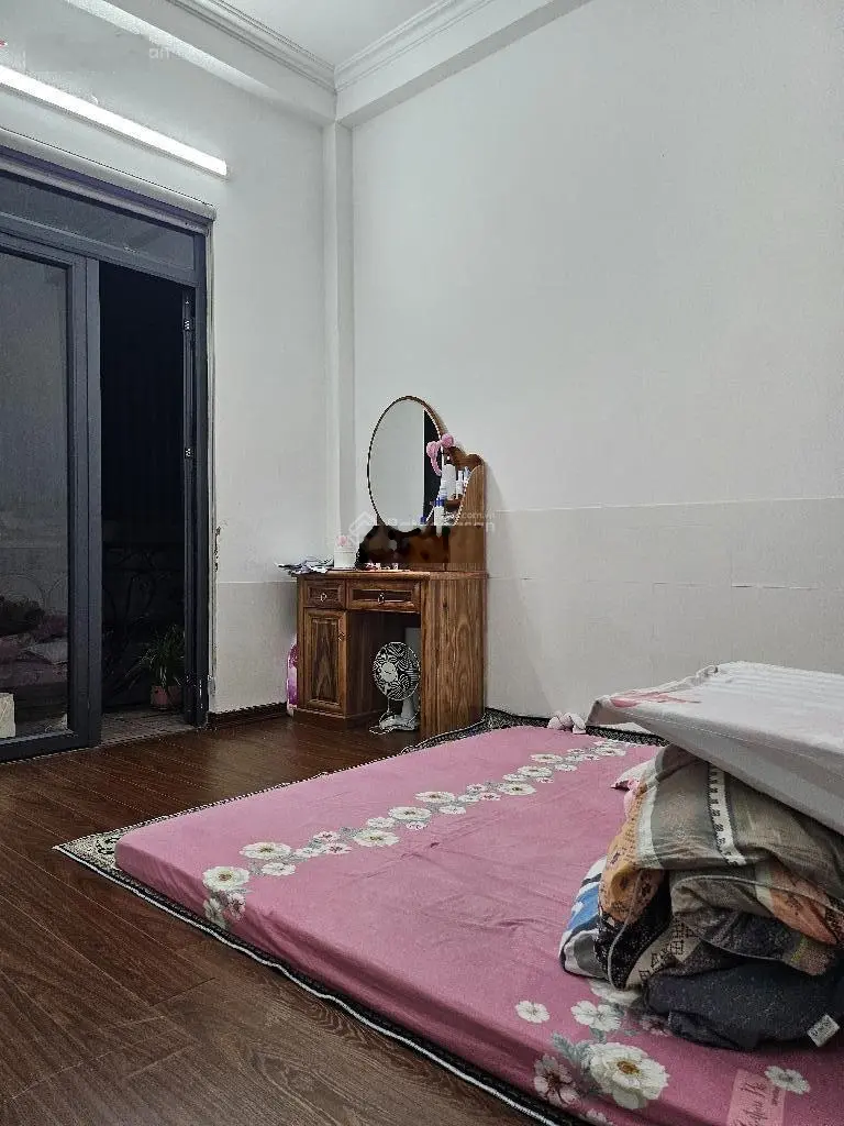Phố minh khai- nhà dân xây- gần phố - mặt tiền rộng - ba gác đỗ cửa- 35m2x4 tầng- 7.6 tỷ