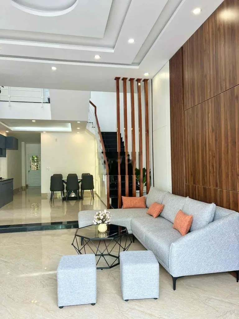Nhà 3 tầng mới đẹp đường 7m5 BÙI THIỆN NGỘ
