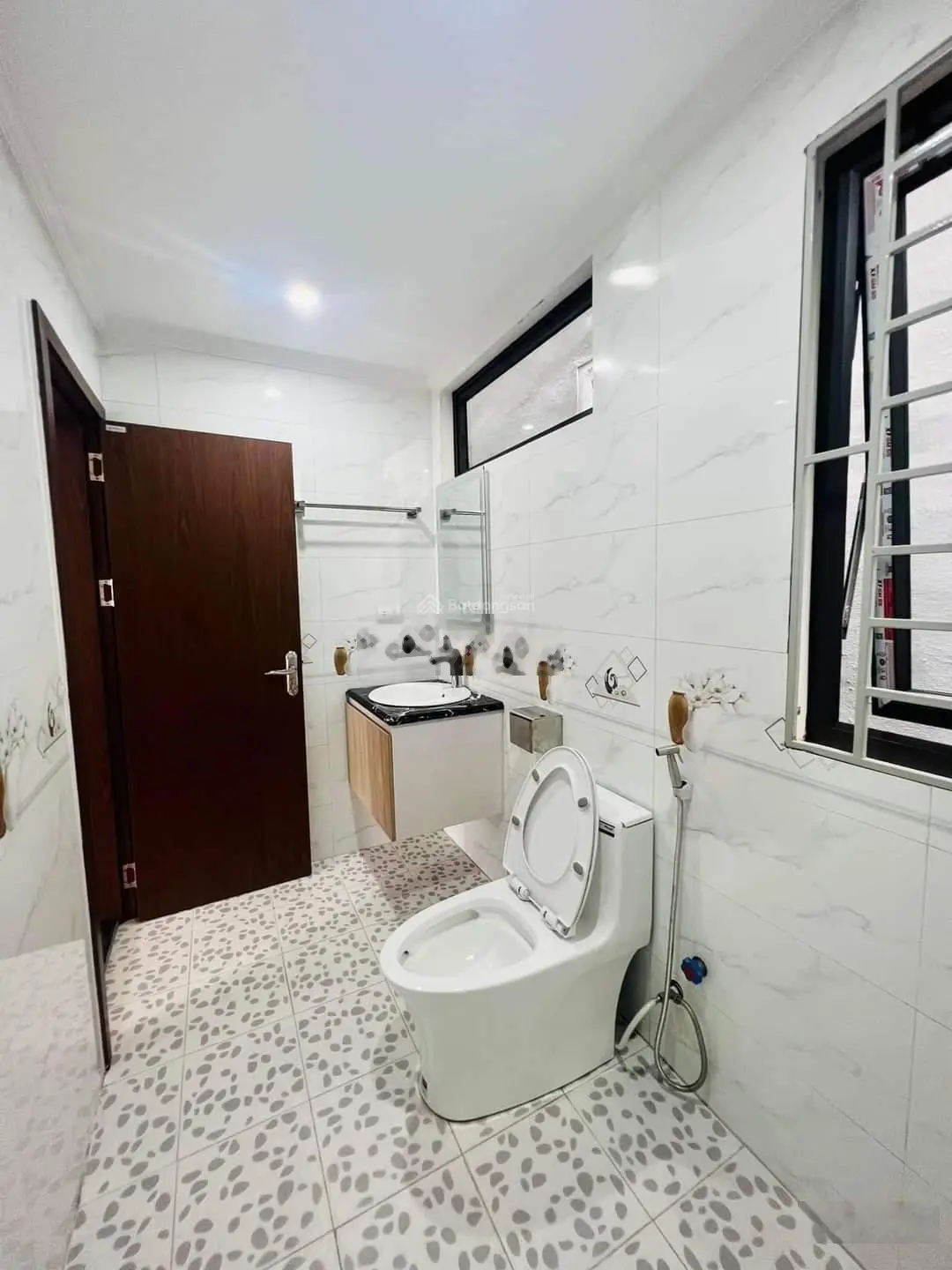 Bán nhà La Phù gần phố Lê Trọng Tấn, Geleximco 33m2, 5 tầng, 3p ngủ, 15m ô tô đỗ nhỉnh 3 tỷ